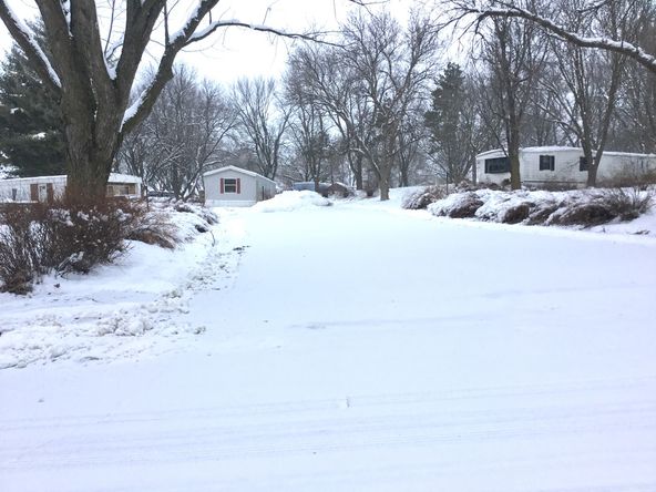 Villa Village: 2404 N 8th St, Red Oak, IA 51566